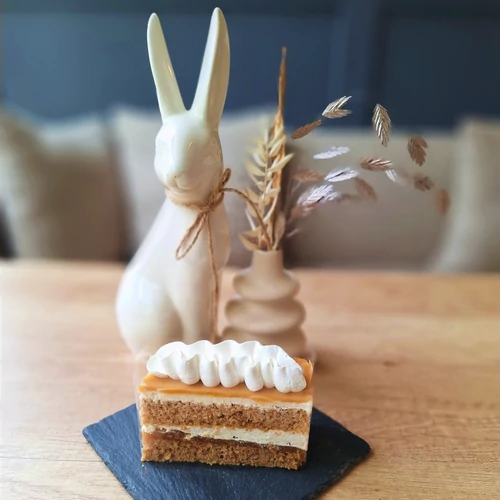 Karamellás fügés répatorta szelet